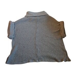 Millibon USA Ribbed Knit Top Short Sleeve Turtleneck Gray Sweater